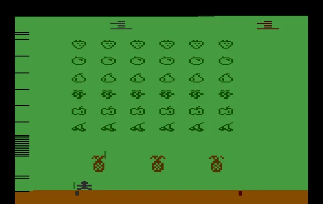 Pineapple 2000 (Space Invaders Hack) (2004) (Justin Bardin)