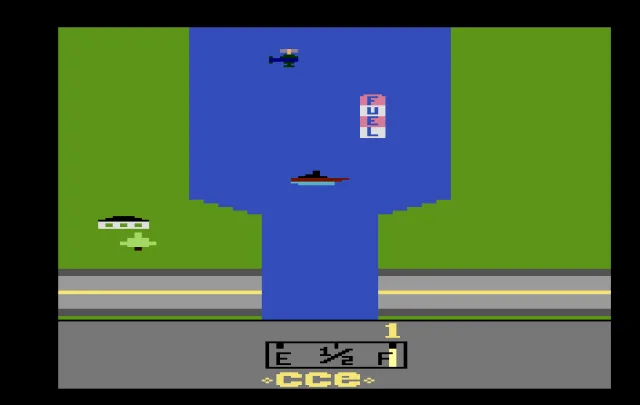 River Raid (1983) (CCE) (C 811)